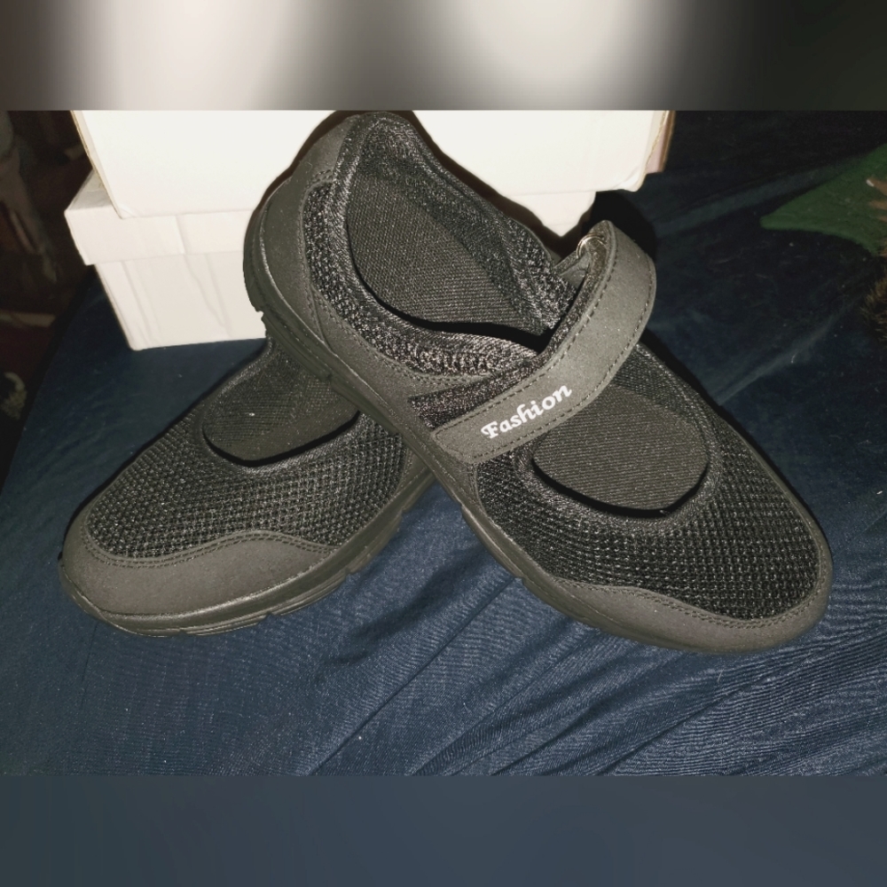 Women's size EUR40 slide on shoes